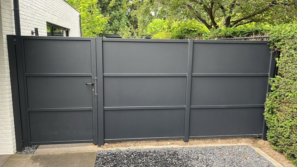 Poort met plaatvulling 2