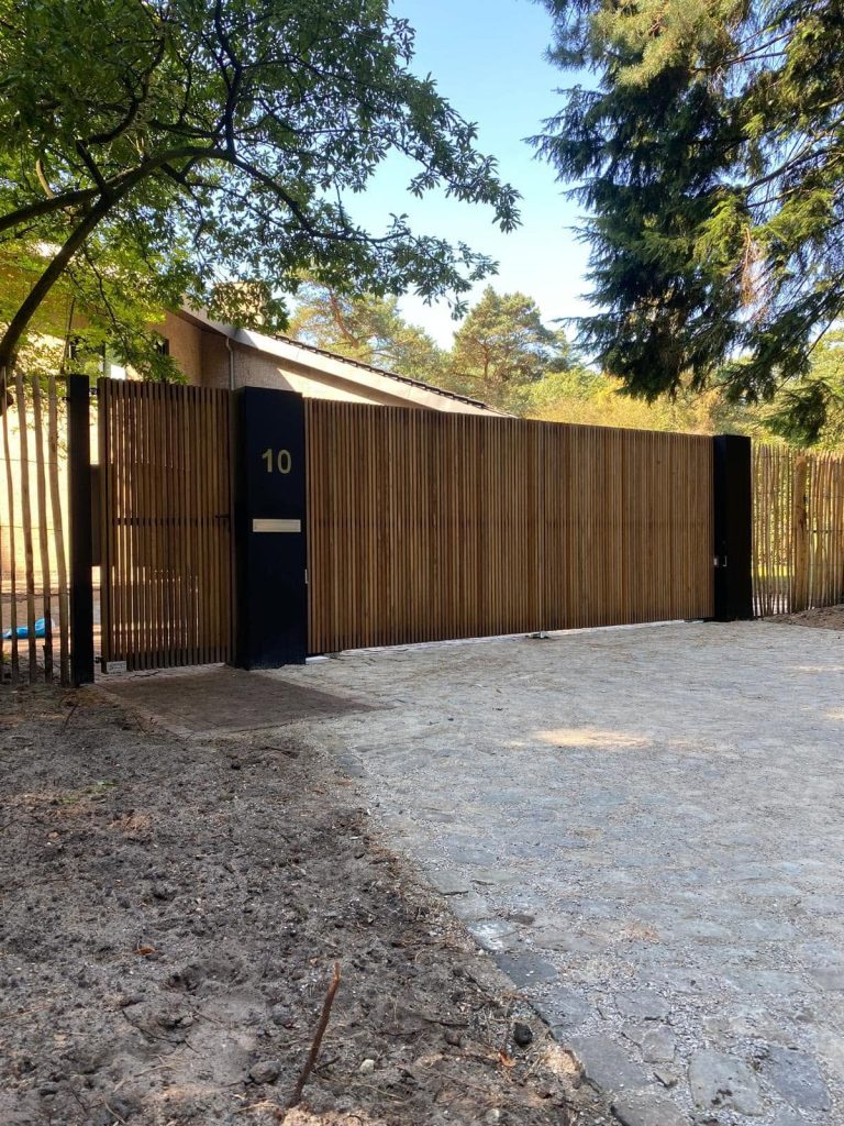 Poorten modern hout